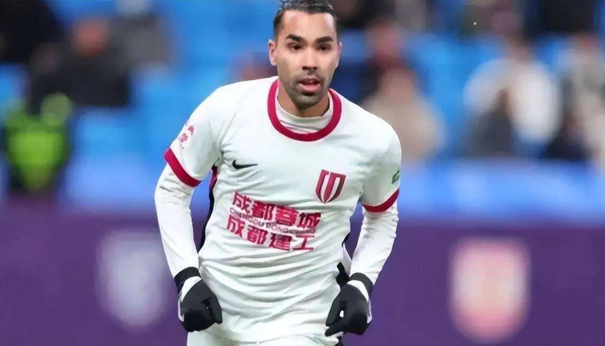 赛前全明星赛焦点战，成都蓉城战术微调，质疑声仍在，身体对抗强度拉满的简单介绍